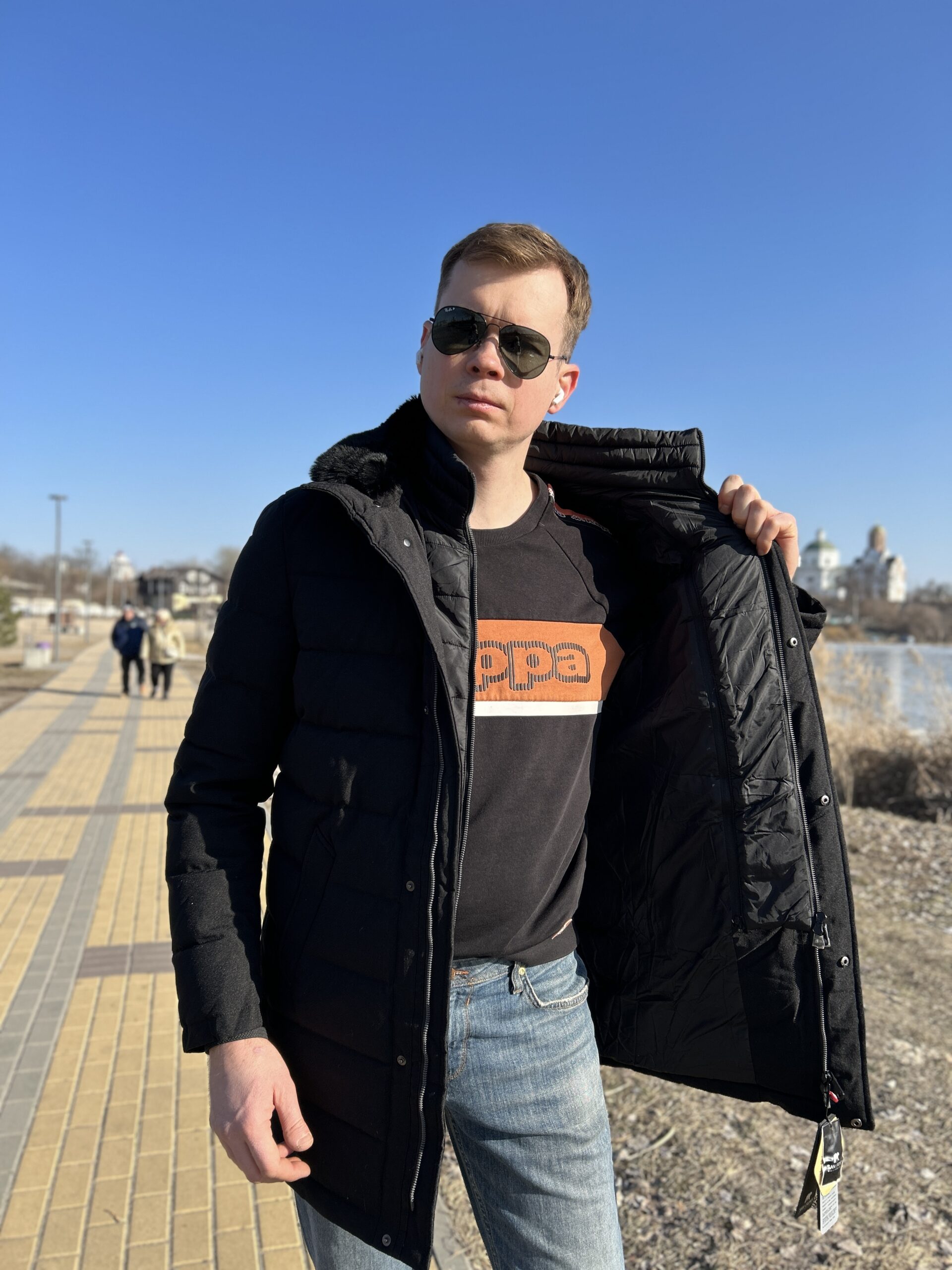 Чоловічий пуховик San Crony чорний: комфорт та стиль для зими, з'ємне хутро натуральний бобрик - Зображення 4