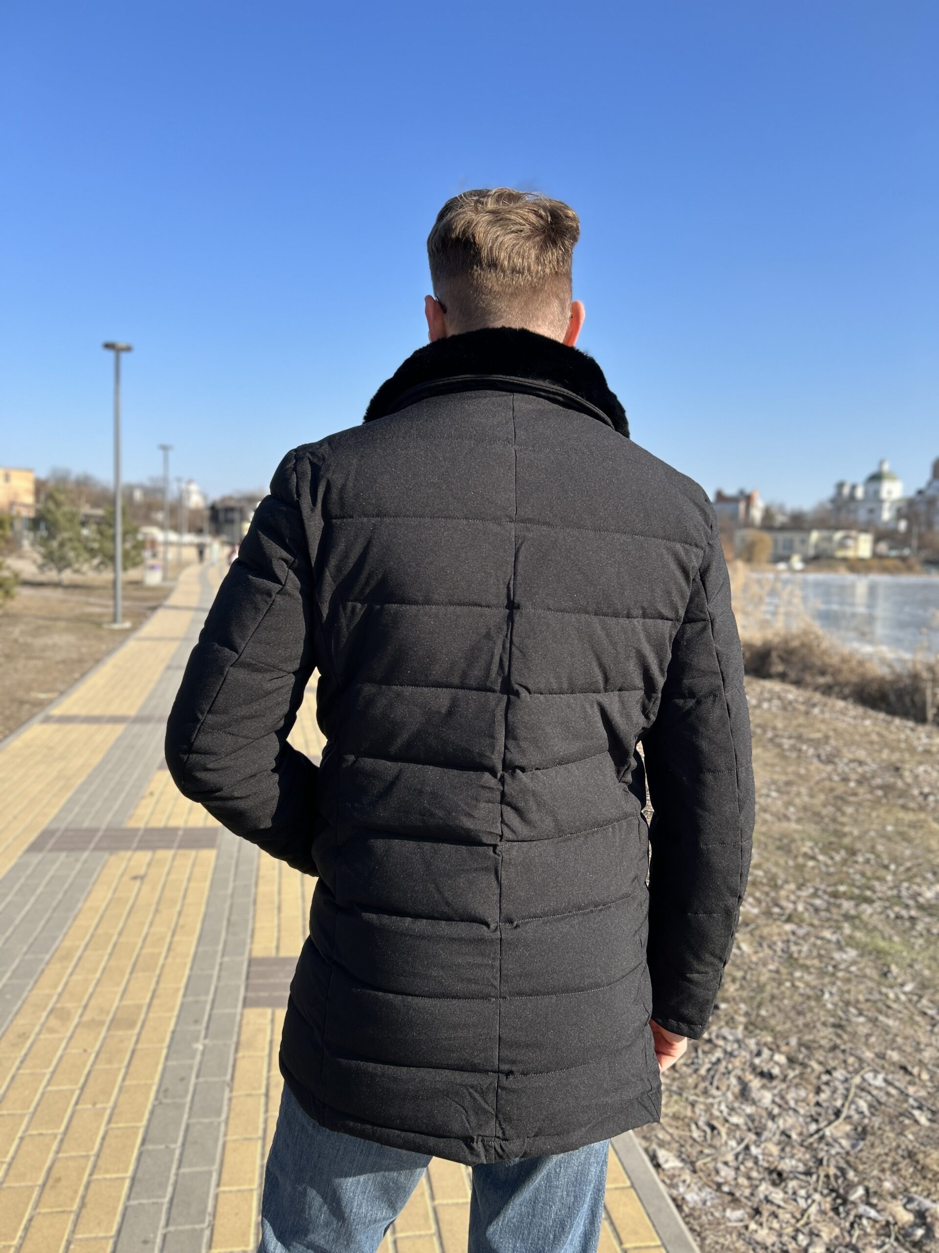 Чоловічий пуховик San Crony чорний: комфорт та стиль для зими, з'ємне хутро натуральний бобрик - Зображення 5
